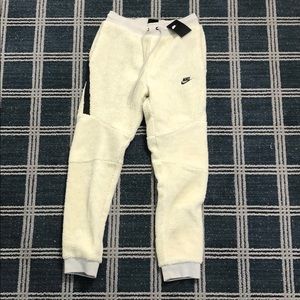 Nike Mens Sherpa Joggers
